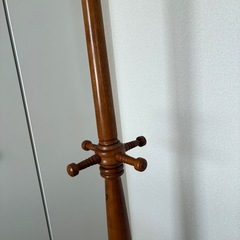 木製　ポールハンガー　アンティークの画像