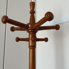 木製　ポールハンガー　アンティークの画像