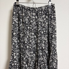 美品　ロペ ピクニック レディーススカート　Mの画像