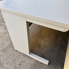 【1台3000円】【幅110奥行き70高さ70】【状態綺麗】事務所　机　テーブル　スチール　の画像