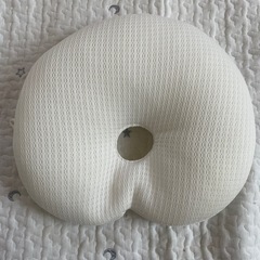 エスメラルダ　ベビー枕　最上位もでるモデル　の画像