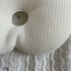 エスメラルダ　ベビー枕　最上位もでるモデル　の画像