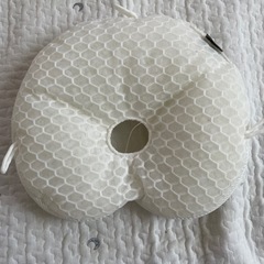 エスメラルダ　ベビー枕　最上位もでるモデル　の画像