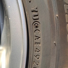 アクア平成２７に 取り付けしていました　スタッドレスBSブリザックVRX2２０２０年製の画像