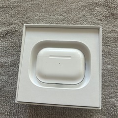 AirPods2、3千円   　の画像