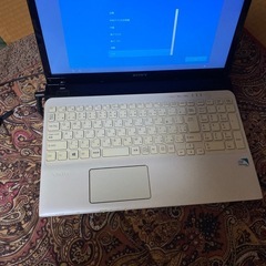 ソニーVAIO SVE151L11Nの画像