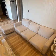【値下げ】オットマン付きソファの画像