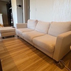 【値下げ】オットマン付きソファの画像