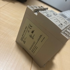 KW2G-WH KW2G OMRON S8VS-01524の画像