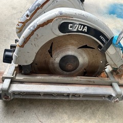 電動ノコギリの画像