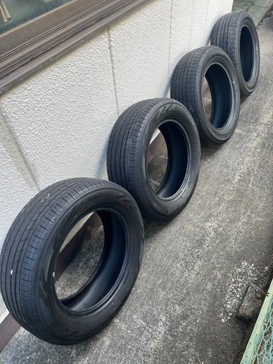 225/60R17 4本セット　ヨコハマ、ブルーアース