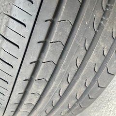 225/60R17 4本セット　ヨコハマ、ブルーアースの画像
