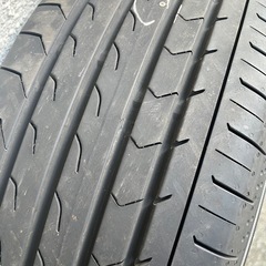 225/60R17 4本セット　ヨコハマ、ブルーアースの画像