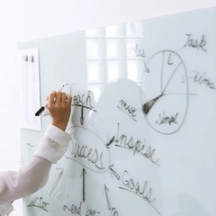 LOWYA　ガラスボード　の画像