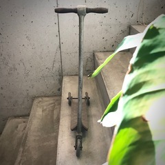 昭和レトロ　キックスケーター　オブジェの画像