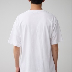 【新品】AZUL BY MOUSSY　FUNKロックTシャツの画像