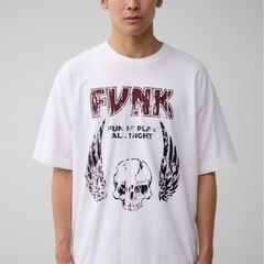 【新品】AZUL BY MOUSSY　FUNKロックTシャツの画像