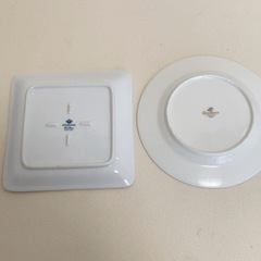 NARUMI ローズ柄のスクエア皿&金縁のプレート皿の画像