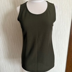 モスグリーン　アンサンブルの画像