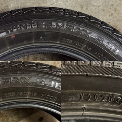 C-30 タイヤ 中古 DUNLOP STUDLESS WINTER MAXX SJ8 225/60R18の画像