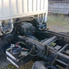 三菱ニトンダンプ、三方開、荷台塗装済み、荷台には大きな凹凸無し農家、造園、果樹、平ボディ買うならダンプがおすすめかと、貸し出しもします、問い合わせ下さいの画像