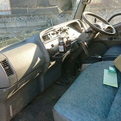 三菱ニトンダンプ、三方開、荷台塗装済み、荷台には大きな凹凸無し農家、造園、果樹、平ボディ買うならダンプがおすすめかと、貸し出しもします、問い合わせ下さいの画像