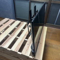 32型テレビ　(壁掛け)の画像
