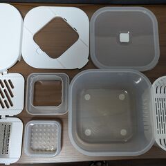 ニトリ コンパクトスライサー ザルボウル保存容器セットの画像