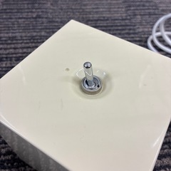 スイッチつきのレトロな延長コードの画像