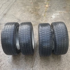 スタッドレスタイヤ、ホイール　　の画像