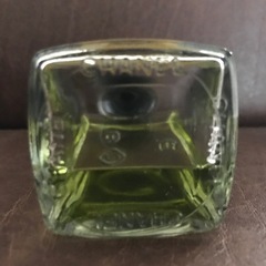 香水 CHANEL  N°19 (ナンバーフィフティーン)  オードトワレの画像