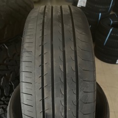 無料タイヤ　215/55R17【3622】の画像
