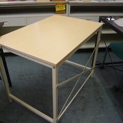 ID：236222　デスクの画像