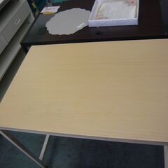 ID：236222　デスクの画像