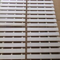 シングルベッド用　すのこ(引き渡し相談中）の画像