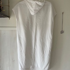 earth music&ecologyチュニック丈パーカーの画像