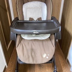 Aprica ユラリズムの画像