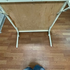 折りたたみ幼児用テーブル
の画像