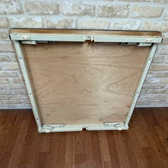 折りたたみ幼児用テーブル
の画像