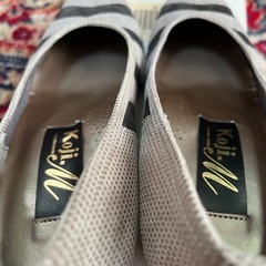 婦人用パンプス　サイズ23.5cm グレー　本革製の画像