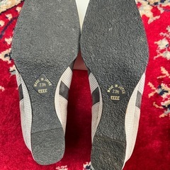 婦人用パンプス　サイズ23.5cm グレー　本革製の画像