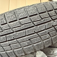 スズキ　スタッドレスタイヤ４本セット　の画像