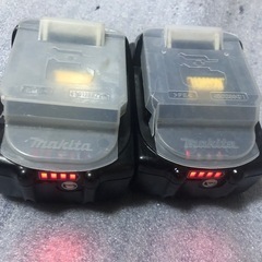 ③マキタ18v、純正バッテリーBL1860B、中古美品、２個の画像