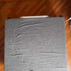 折りたたみベッドの画像