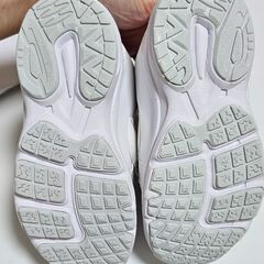 アシックス GD.WALKER MINI HI SUKUSUKU ハイカット スニーカーの画像