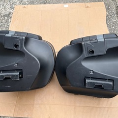 BMW F800S 純正パニアケース　左右セット　の画像