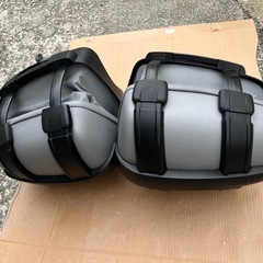 BMW F800S 純正パニアケース　左右セット　の画像