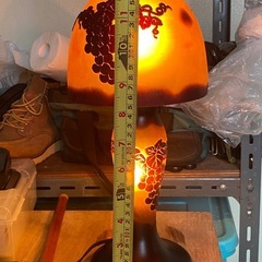 ガレ風ランプ（葡萄柄）　お店のディスプレイにの画像