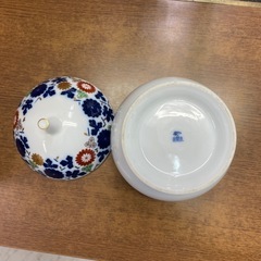 有田焼・香蘭社の古風で可愛いボンボニエールの画像