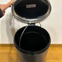 相談中【ヴィンテージ、アメリカン】IKEAゴミ箱の画像